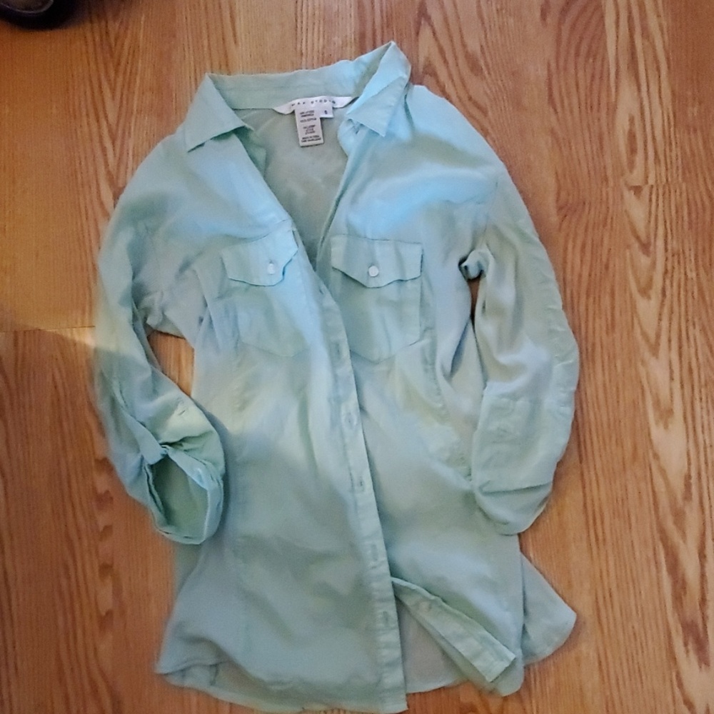 🛍 $5 for $25 🛍Button up Blouse